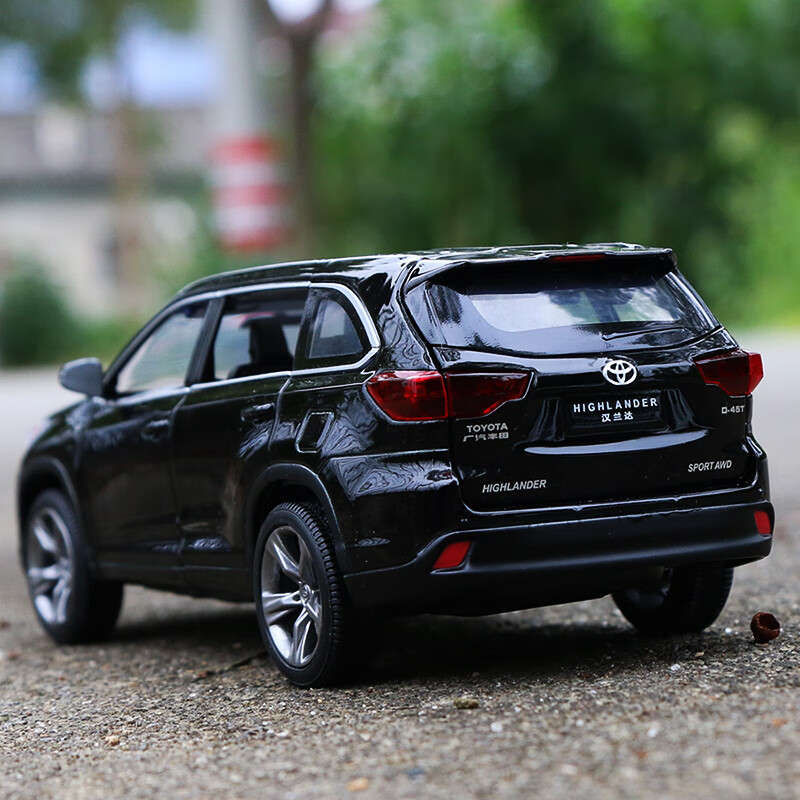 新款1:32丰田汉兰达合金车模声光回力男孩玩具车汽车模型摆件新款 网