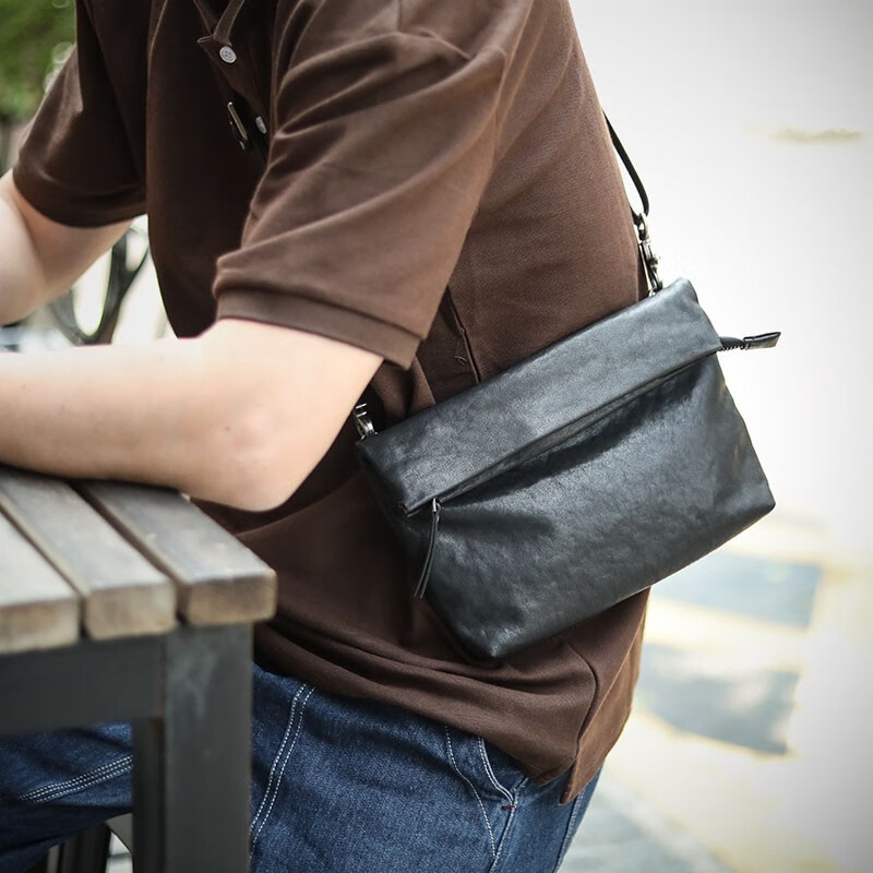 保宇单肩包男士包包斜挎包真皮迷你简约通勤小包高级感牛皮散步手机包