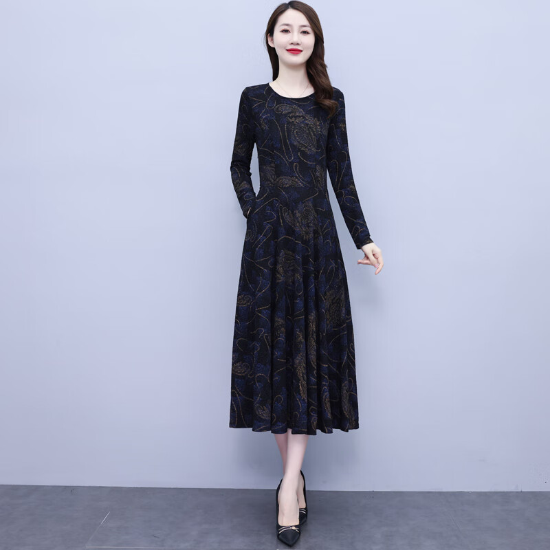 高档品牌轻奢女装冬天加绒加厚打底连衣裙女秋冬2022新款冬季长款中年