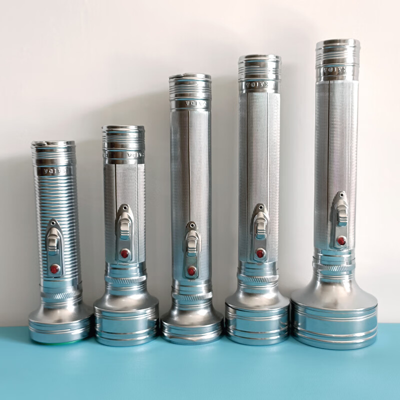 老式手电筒 全新老货铁皮手电筒 老式白炽灯炮黄光电筒 1号电池怀旧