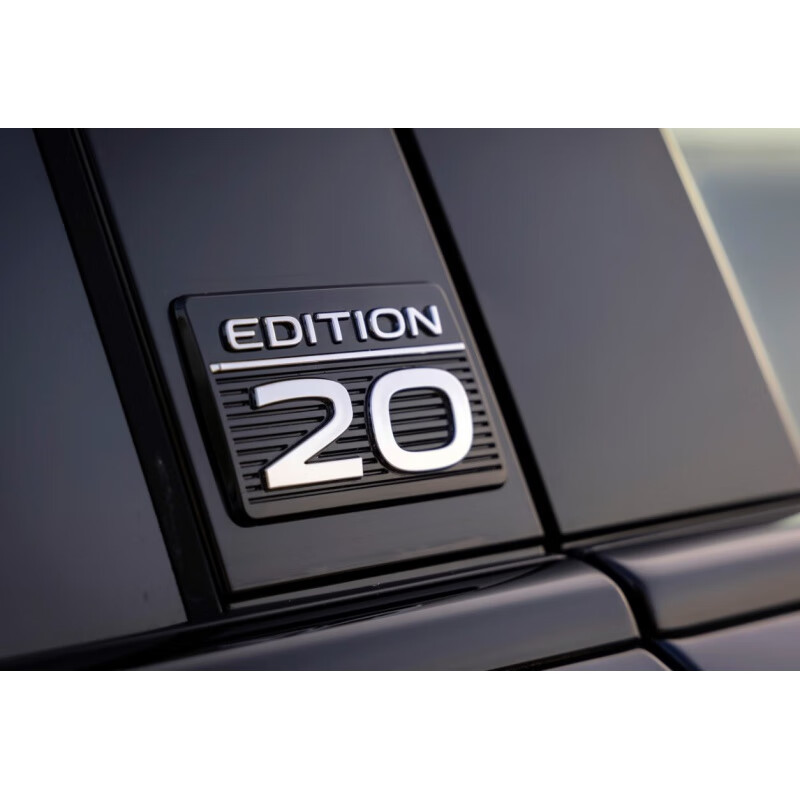 城简 大众途锐20周年车标德国原装b柱20周年标适用三代新途锐两侧金属