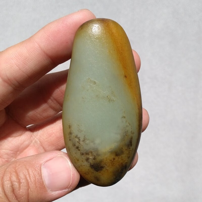 新疆和田玉籽料吊坠高青白虎皮玉石原石水滴形手把件