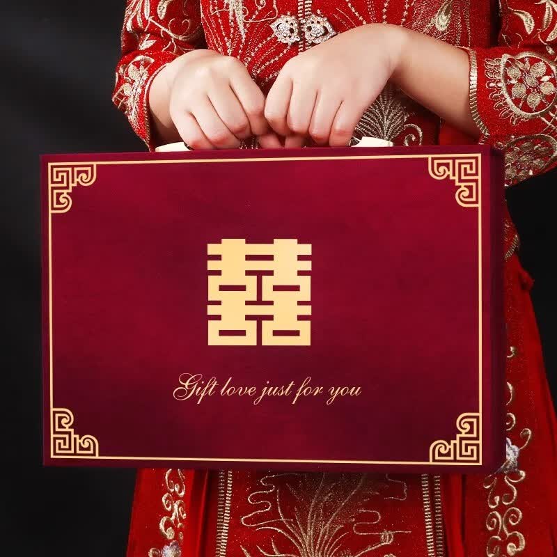 阿马福云订婚彩礼钱盒子结婚用品大全现金礼盒10万婚礼高端聘金聘礼金箱JM 绒面烫金囍字彩礼盒【装6-12万】使用感如何?
