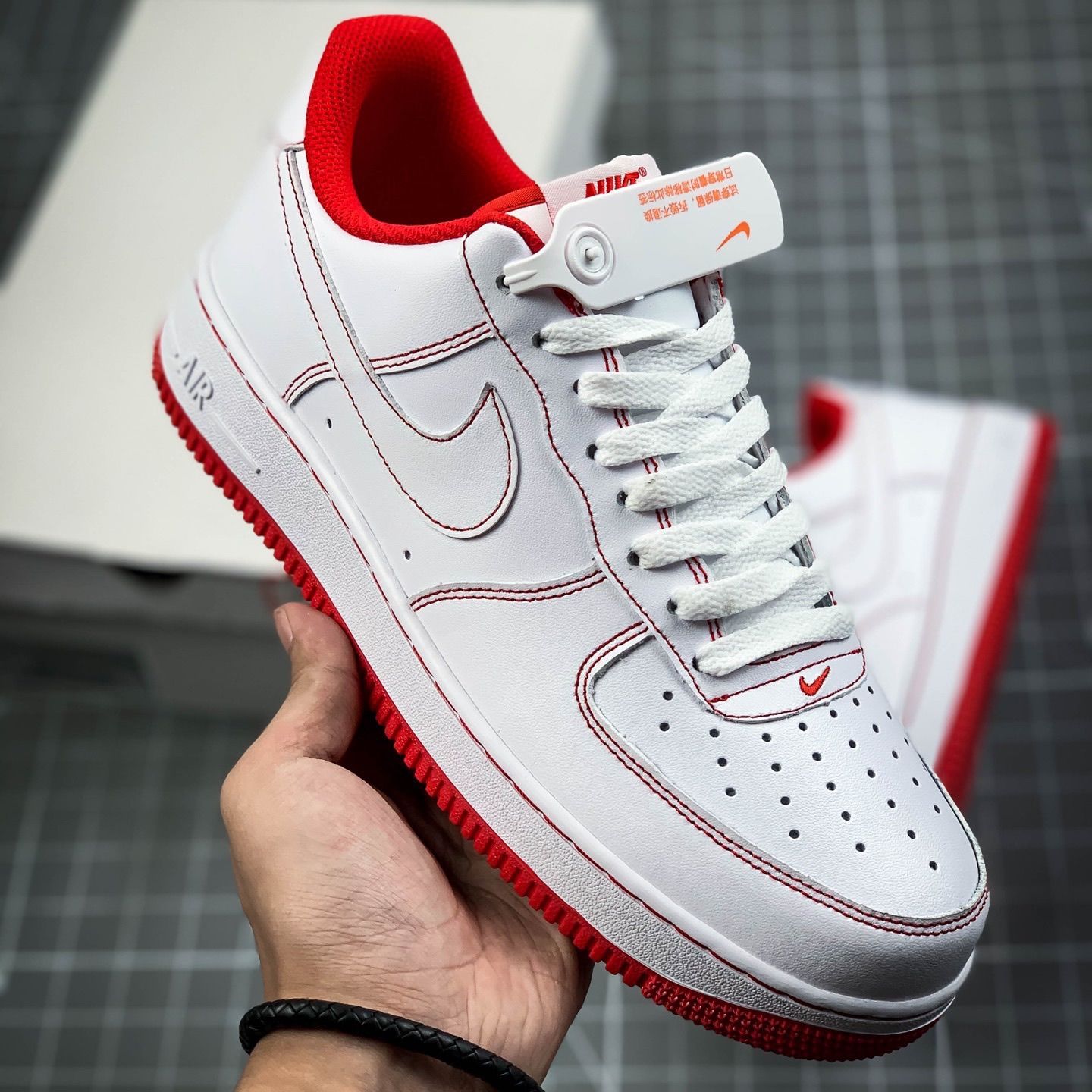 男女纯原af1 '07  空军一号情侣休闲运动板鞋ah0287-104 白红