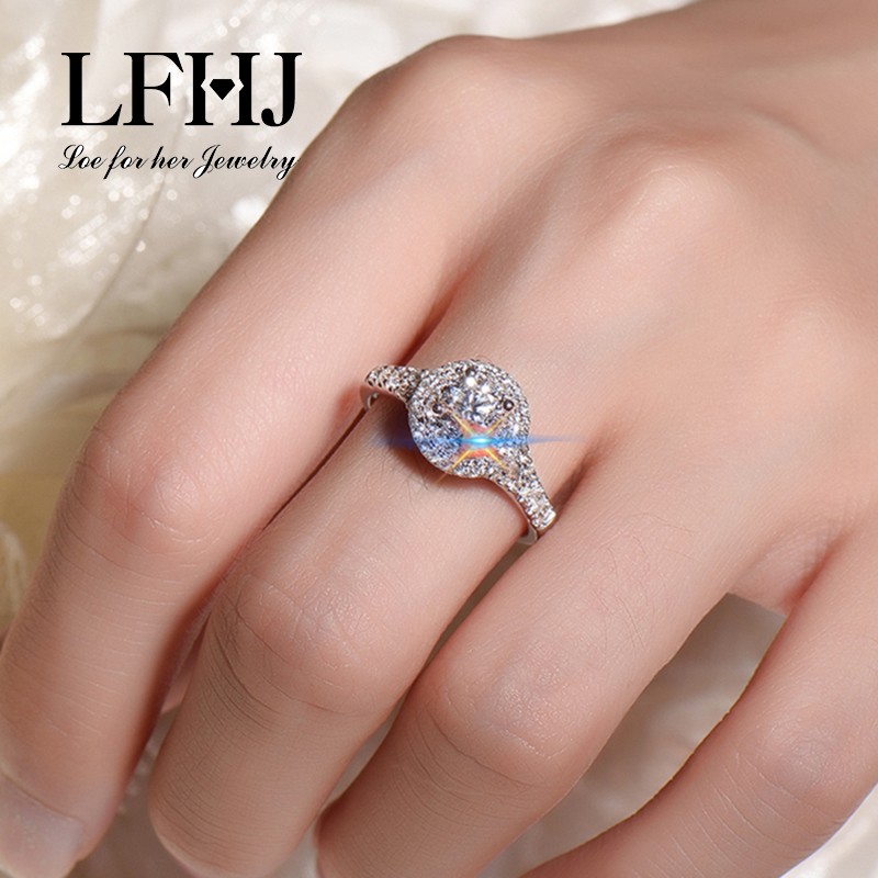 lfhj珠宝白18k金钻戒正品1克拉佩戴效果群镶30分钻石戒指女豪华显钻