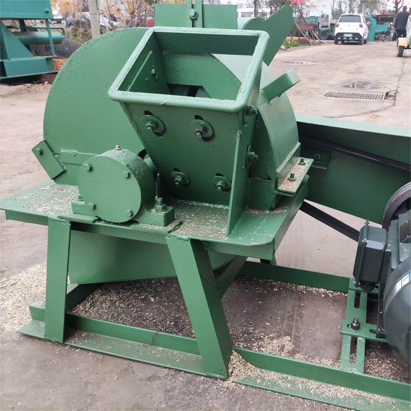 日锵食用菌香菇料木材粉碎机多功能锯末机树枝竹子边角料移动式木屑机