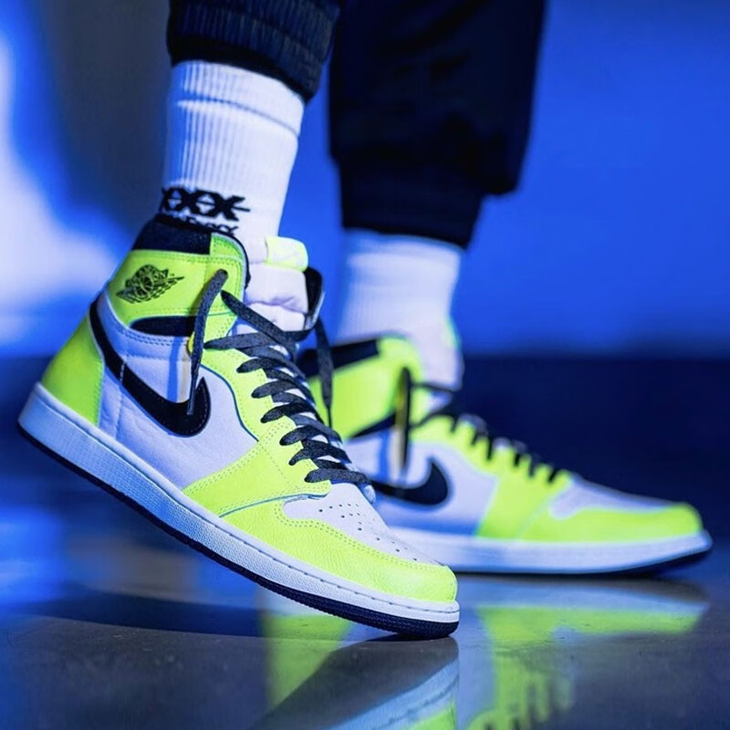 耐克(nike) jordan 1 aj1 乔1男子篮球鞋 555088 荧光绿555088-702 41
