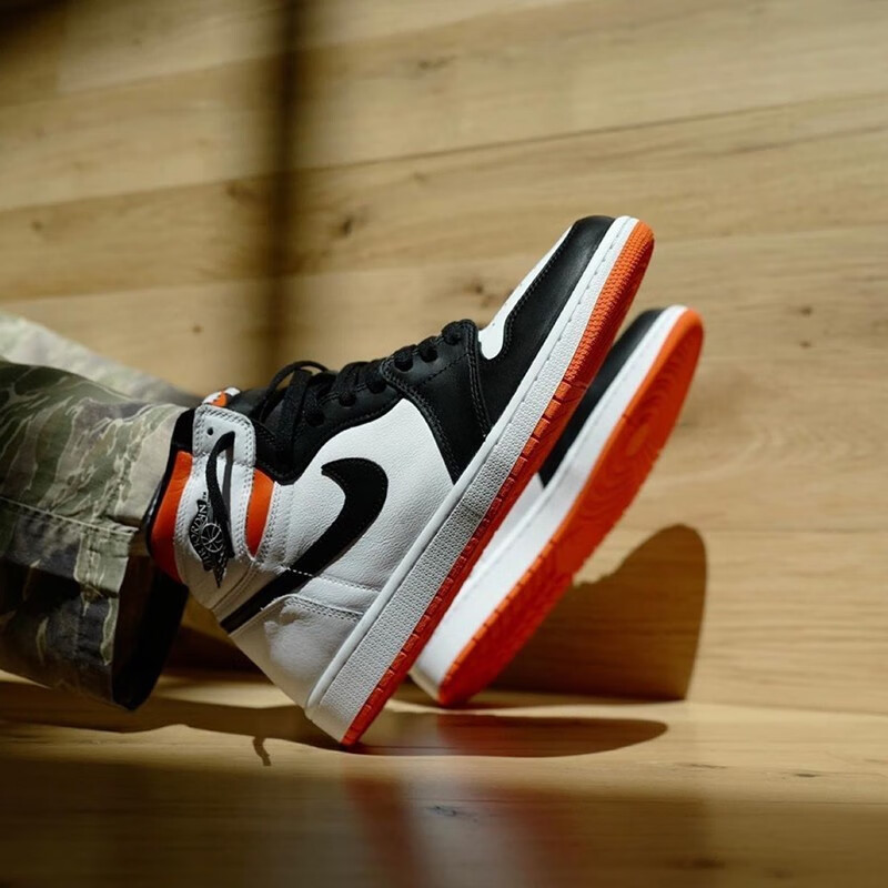 耐克(nike)【潮】nike air jordan aj1板鞋男女新款情侣中帮休闲运动