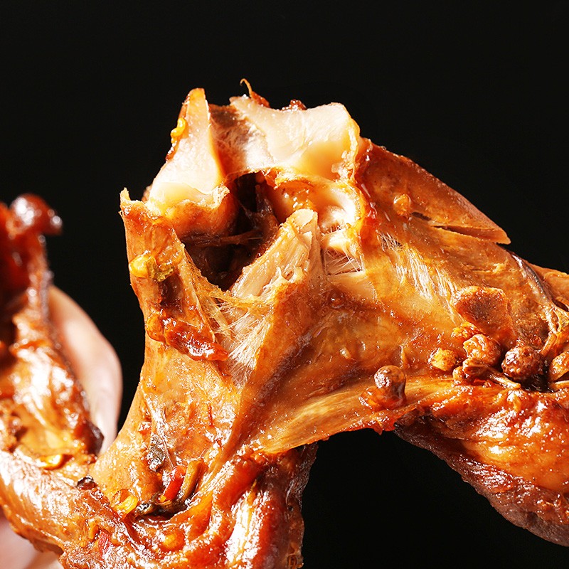 300减200_百草味 鸭锁骨140g 鸭架麻辣卤味熟食肉类零食网红寝室小吃