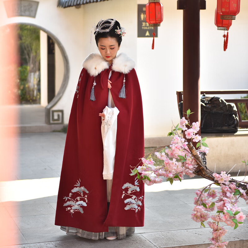 月柏吟汉服古代披风斗篷女长款汉服斗篷长款加绒厚大衣羊毛呢女新娘