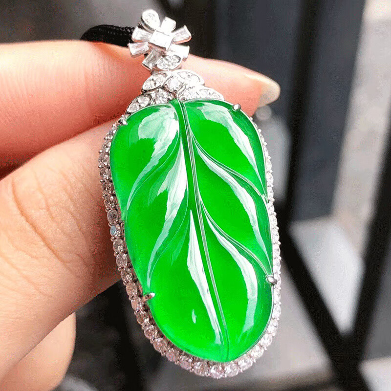 禧凤楼缅甸老坑a货翡翠冰种阳绿大业有成叶子18k镶嵌翡翠吊坠 阳绿