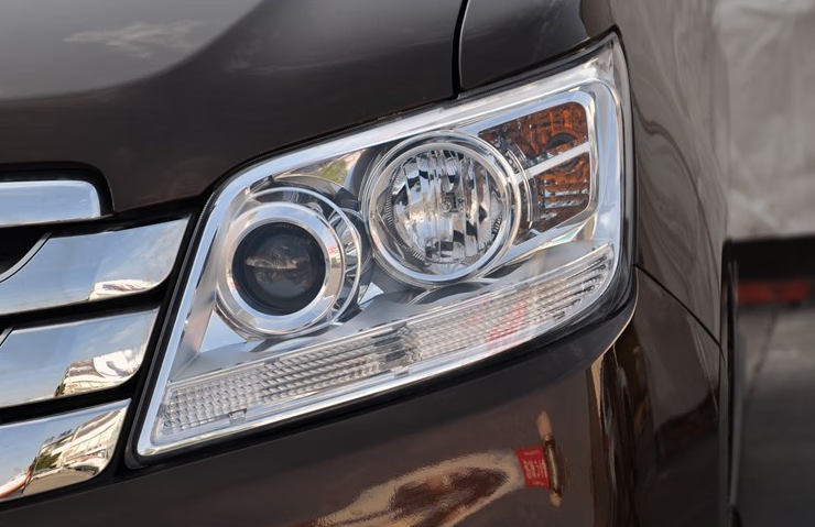 汽车大灯总成 适用于15款金欧诺大灯 金欧诺前大灯总成 欧诺照明大灯