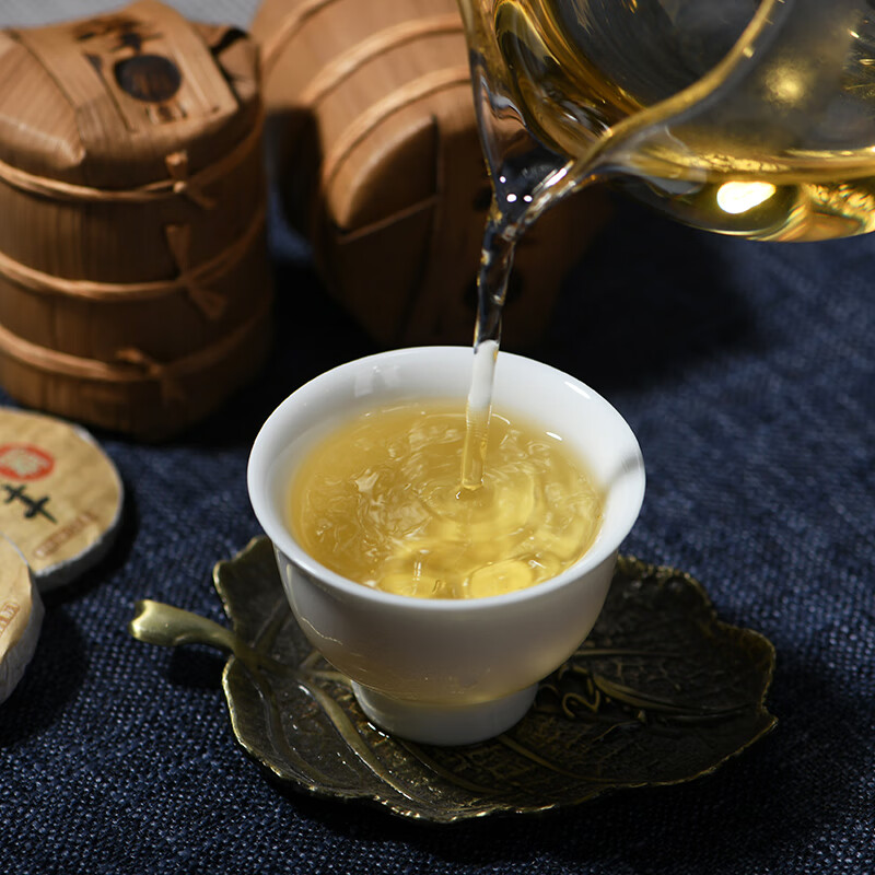 皇茅老班章头春古树纯料生普耳茶云南勐海布朗迷你玲珑七子小玉饼588g