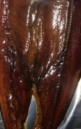 梦信俄罗斯风味整条烟熏大马哈鱼肉果木熏鱼水产开袋即食下酒菜 350克