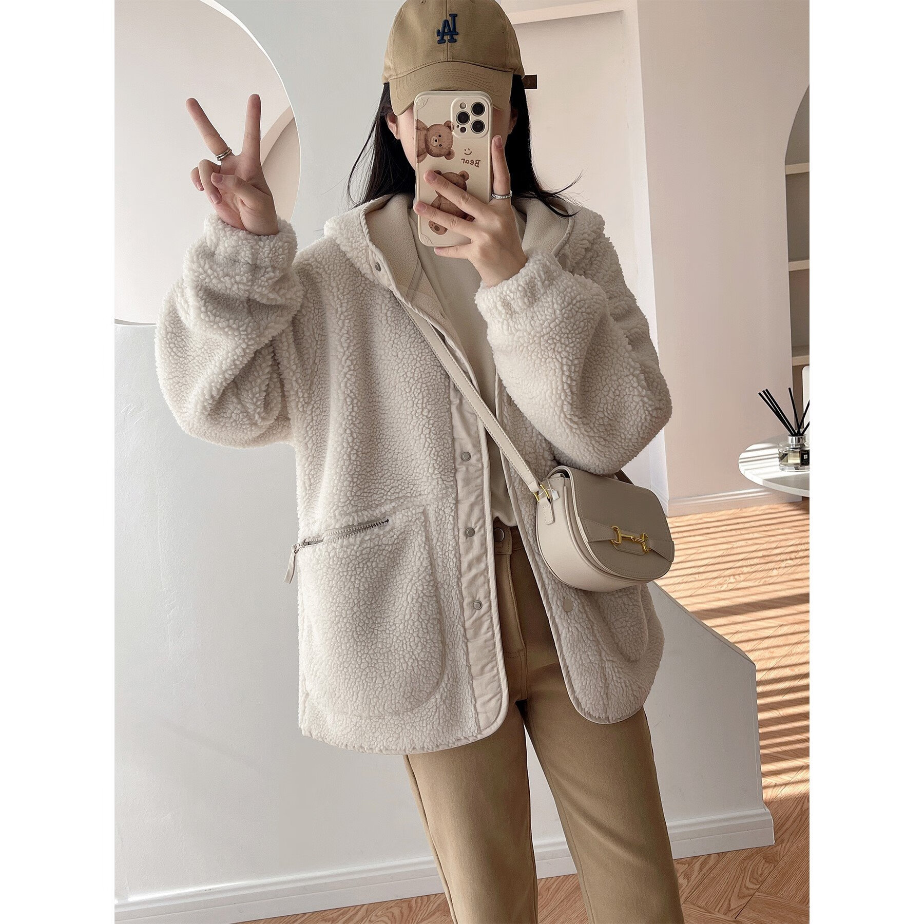 绒外套女中长款外套戴帽新款冬连帽加绒摇粒绒毛女慵懒厚实保 米白色