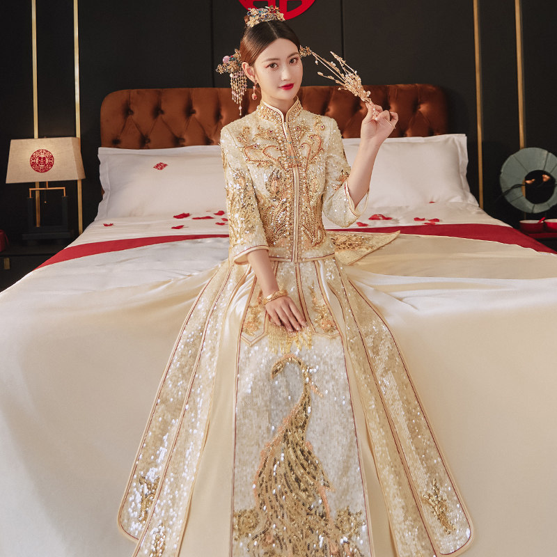 秉藜 中式婚礼新娘服装凤冠霞帔秀禾服新款结婚服香槟色秀禾女夏季