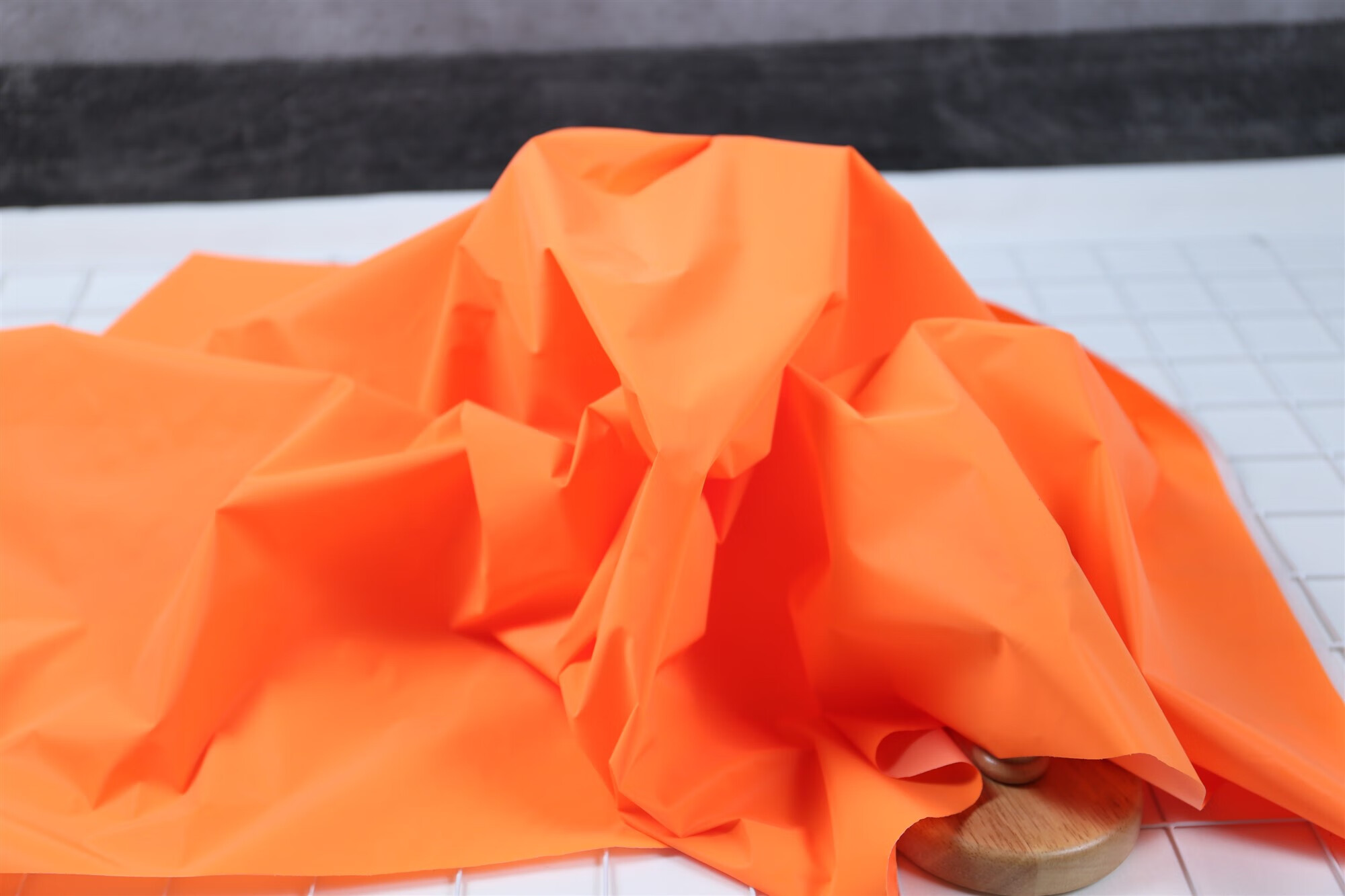 科技感时装警示服胸贴面料 灯光照射 桔色反光布(半米价)_多买不裁