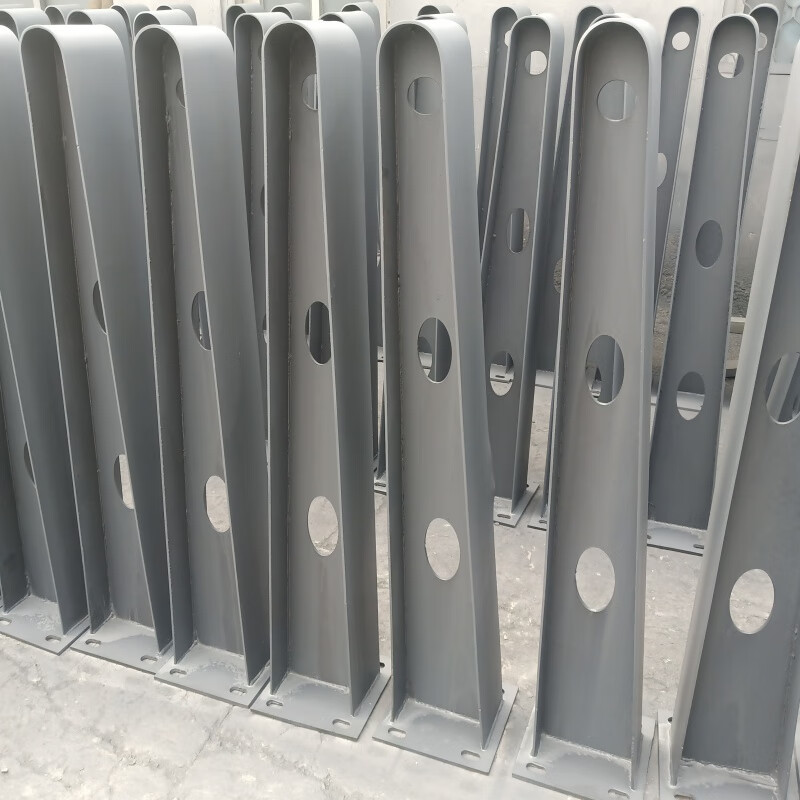 定制满焊雨棚钢梁玻璃牛腿支架th型钢结构停车挑梁不锈钢幕墙爪件