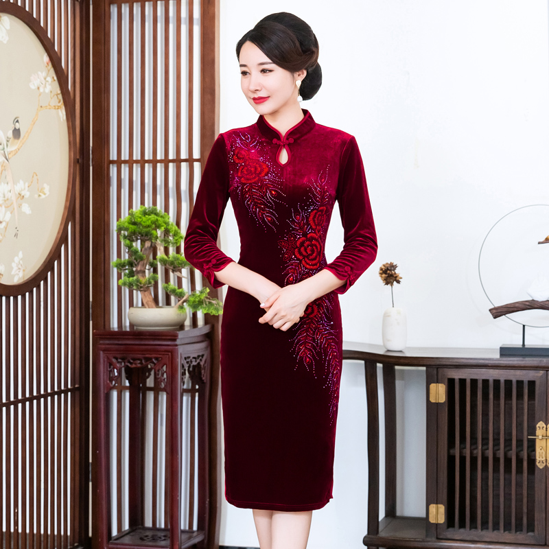 艾诗甜婚宴妈妈旗袍金丝绒中老年婚礼服丈母娘改良式连衣裙喜婆婆装