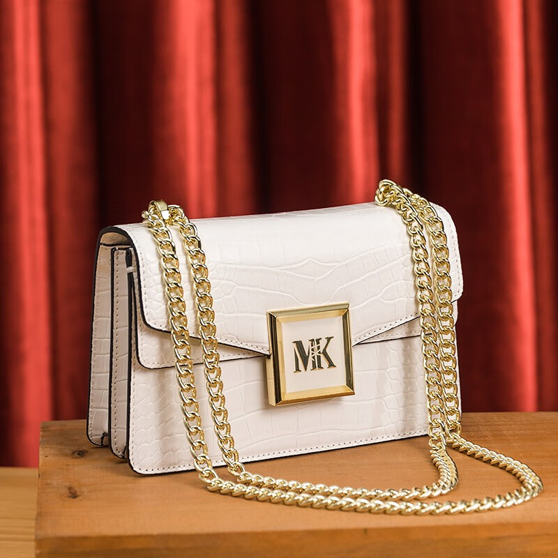 on香港轻奢品牌牛皮女包黑色链条小方包女士单肩腋下包夏季小包包女