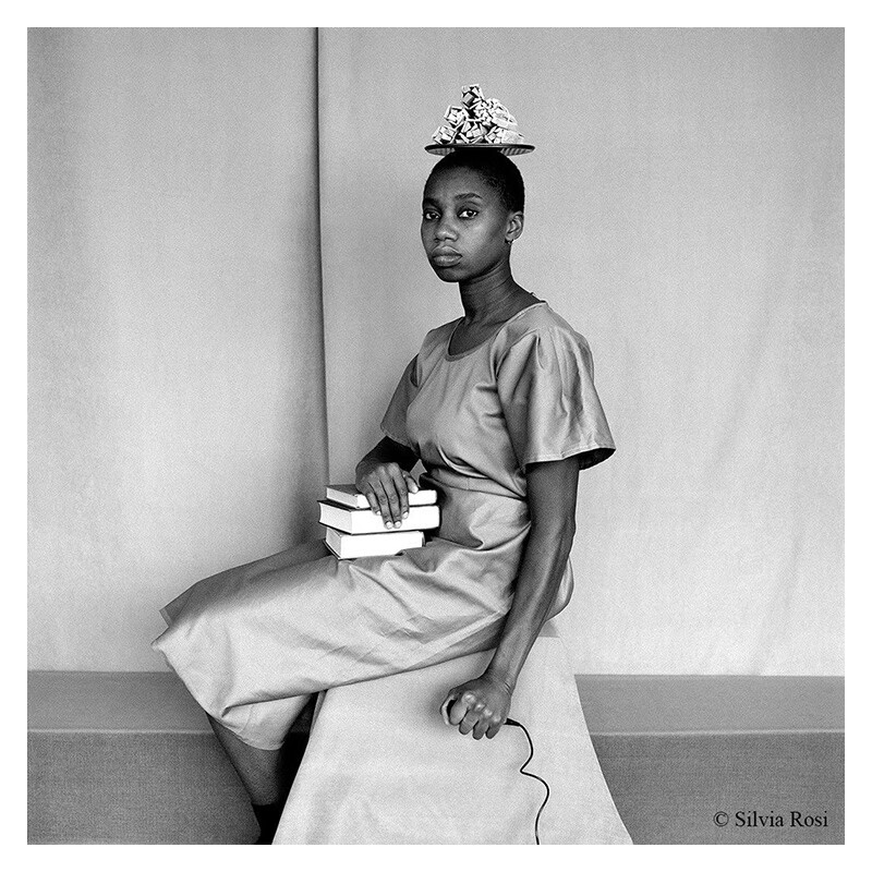 【预售】专注的目光:非裔女性视觉调查 eyes that commit: black