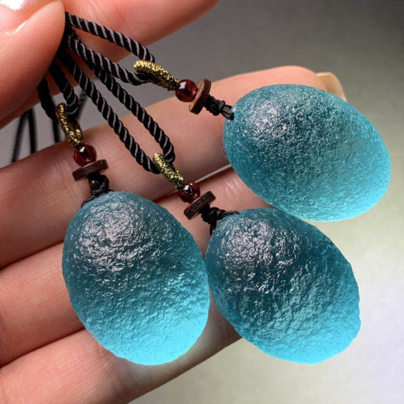 俄罗斯蓝陨石项链 沙漠玻璃陨石吊坠 疗愈灵性招财手链手串 随机发货