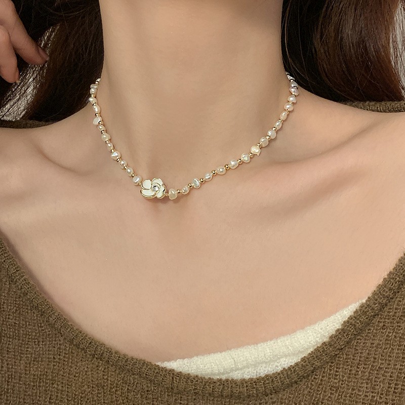 花朵吊坠锁骨链生日送女友妈妈礼物 异形巴洛克淡水珍珠项链山茶花朵