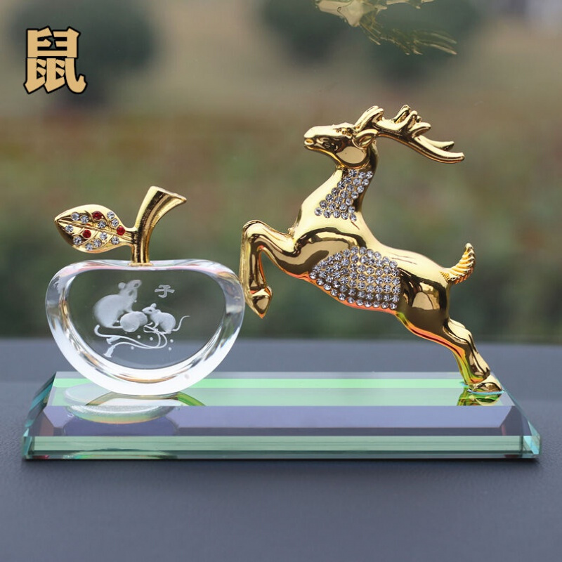 车子摆件小车装饰品气车内部摆件汽车香水座创意车内饰品摆件一鹿平安