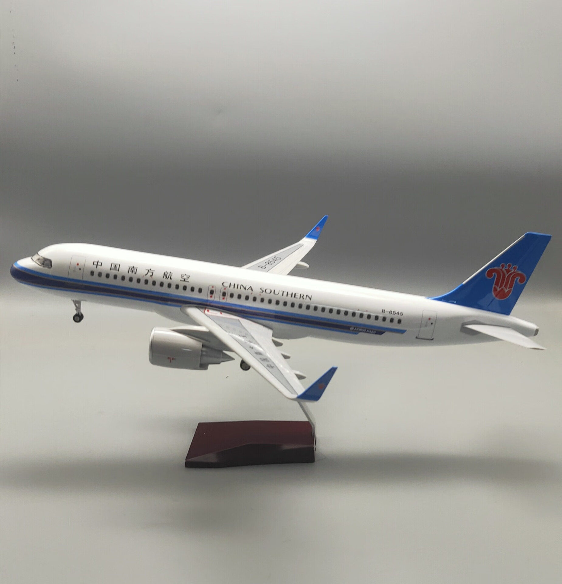空客a320春秋南航 带起落架仿真飞机模型 民航树脂航模礼品摆件 春秋