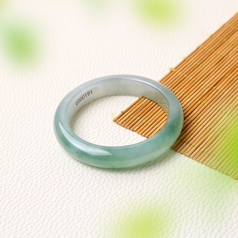 古珍 【稳重】高冰油青渐变翡翠手镯 种老水润 细腻冰透起胶 温婉动人