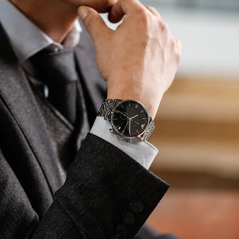 安普里奥·阿玛尼AR0389手表怎么样？值得买吗？有哪些优势卖点