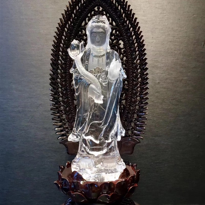 君政收藏白水晶大势至菩萨摆件原石手工雕刻水润通透造型逼真摆放大方