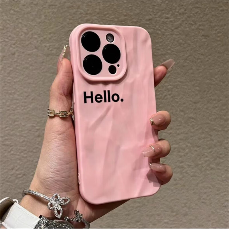 电小嘟 简约文字适用苹果15promax褶皱手机壳iphone14plus英文13防摔全包高级感12硅胶软壳肤感11文艺xr 【黑色褶皱肤感】简约字体Hello iPhone 13Pro