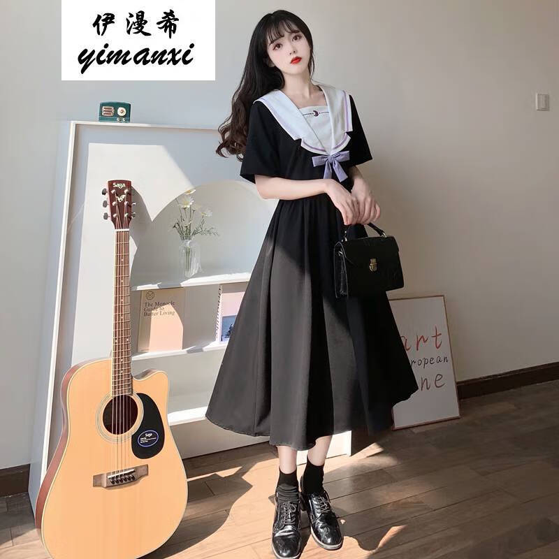 伊漫希 暗黑学院少女连衣裙初恋系温柔气质可甜可盐辣妹梨型身材穿搭