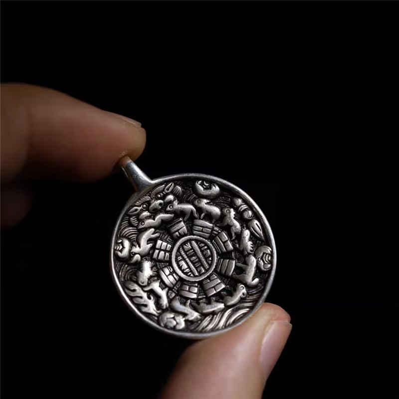 藏式手工迷你小号藏银九宫八卦牌猪鼻文玩配件吊坠挂件藏式老物件 标准