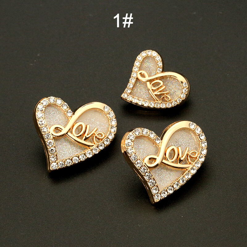 fastso  设计款心形钻扣时尚毛衣扣子金属衣服纽扣上衣女小香风复古风