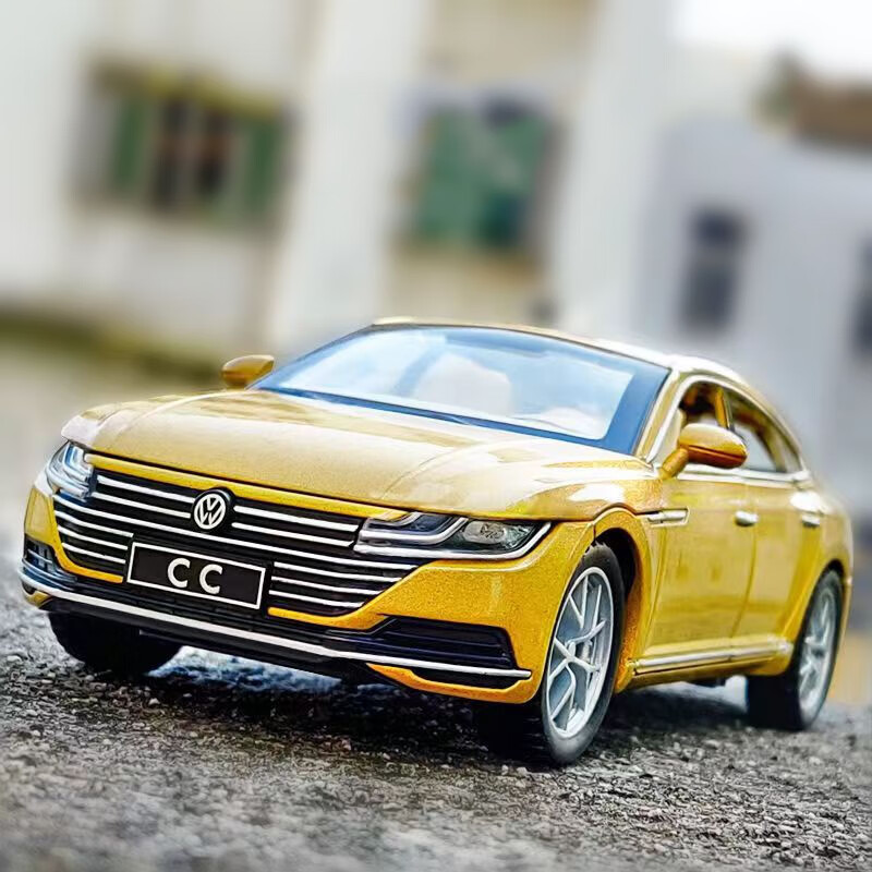 32金属汽车模型男孩生日 大众cc 金色