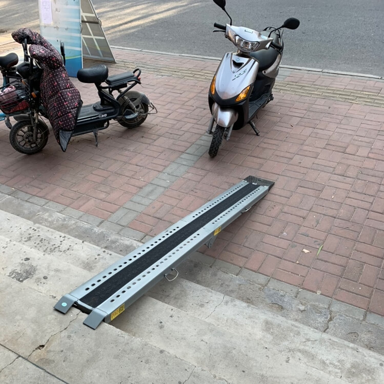 电动车上车楼梯装车神器无障碍坡道板伽利略台阶斜坡板摩托车轮椅