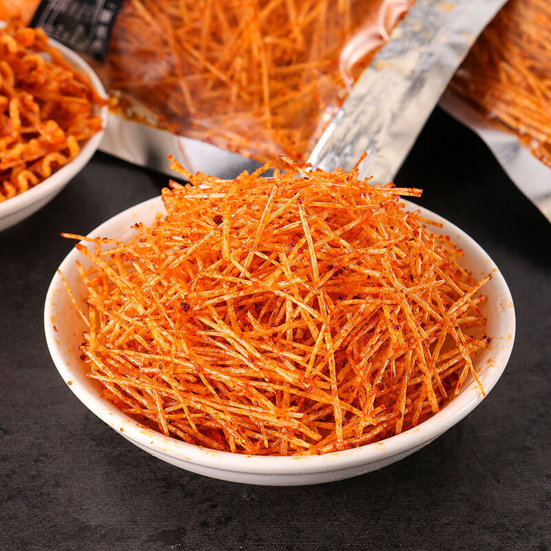 【夏季促销】钟芹辉面霸辣条辣片网红麻辣丝香辣丝小吃8090后怀旧零食