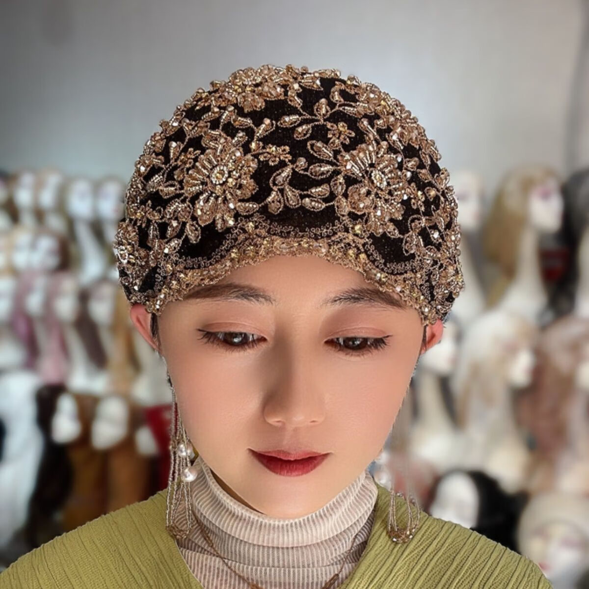 仙充充 回族女人的套头纱巾(流苏小帽)双层欧根纱材质刺绣设计 黑色