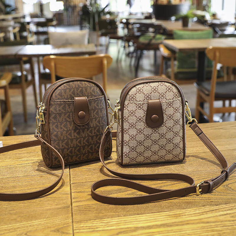 游子吟包包女包2025新款女士斜挎包竖款手机包百搭单肩包小包包 四叶花