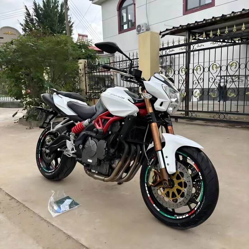 二手贝纳利黄龙bn600tnt四缸水冷过户bj大排量摩托车街车可上牌 白色