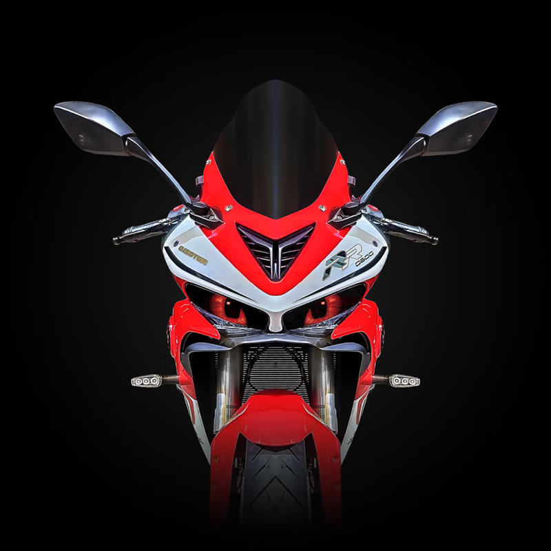 适用于钱江赛600贴花版画摩托车贴纸改装大灯贴膜防水个性机车车 红眼