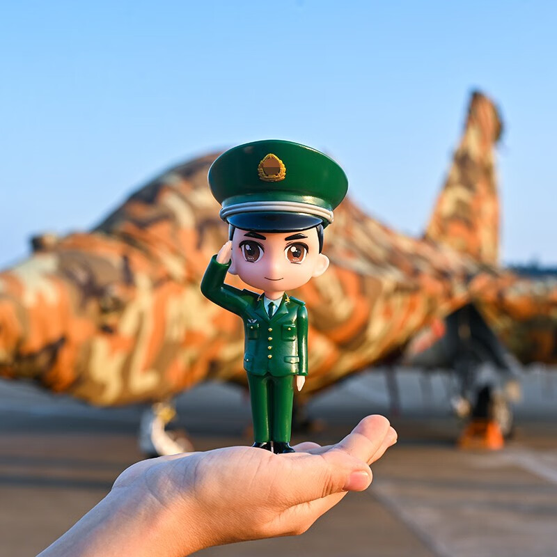 曾小萌兵小萌 原创军人手办 兵哥哥公仔 汽车摆件 办公桌面摆件 礼物