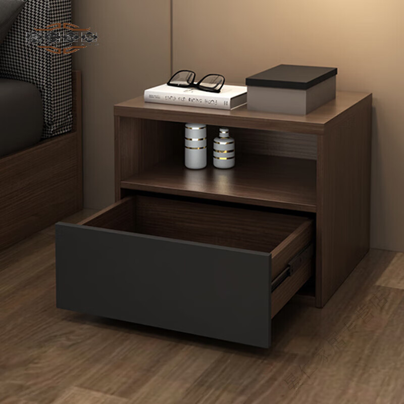 家小优收纳柜靠墙柜卧室实木多层 实木多层现代卧室床头柜胡桃木拼