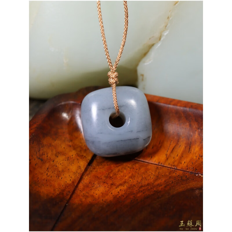 6克新疆和田玉籽料青花玉琮玉吊坠挂件不议价