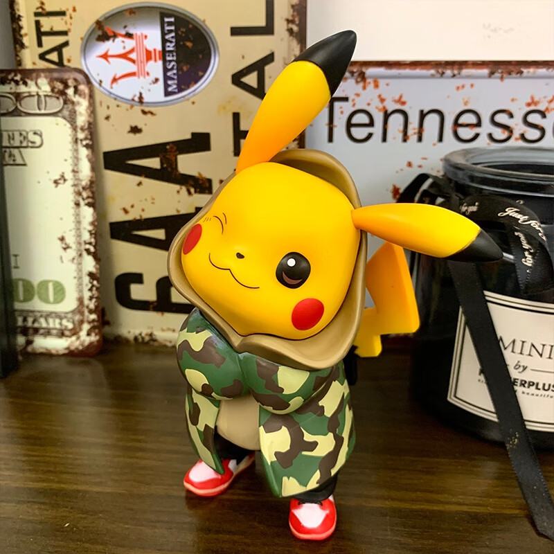 大号绿迷彩服皮卡丘-高约16cm