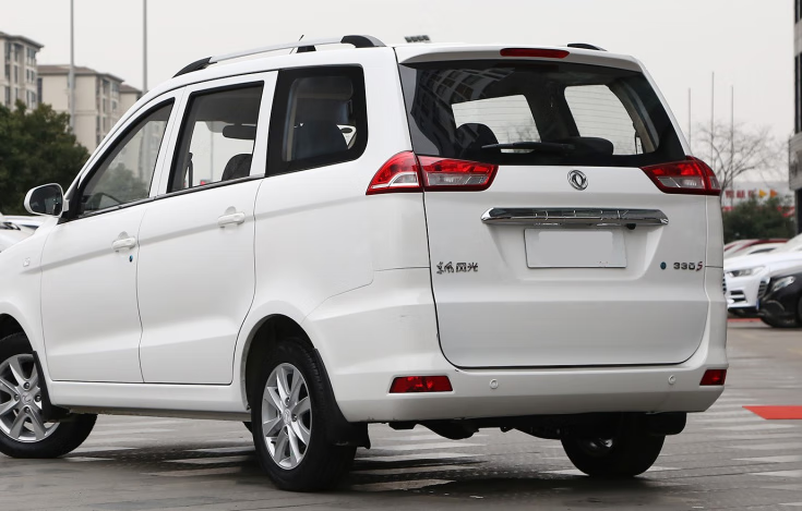 唐杉(tangshan)适用于东风风光330s后尾灯风光330s尾灯总成刹车灯罩