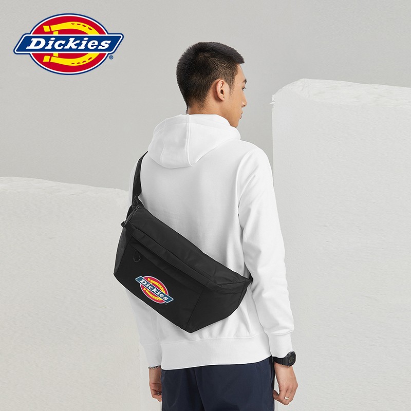 dickies【商场同款】大容量胸包 斜挎包 男女情侣同款运动胸包挎包010604 黑色怎么看?