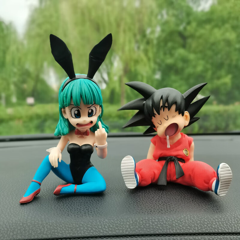 布玛汽车摆件车载男士车内个性潮流中控台装饰 兔女郎布玛睡觉悟空